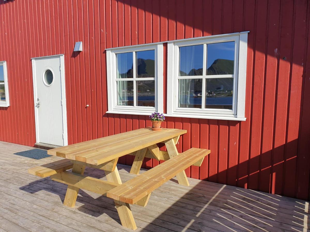 Bensvik Brygge Apartment Vaeroy Exterior photo